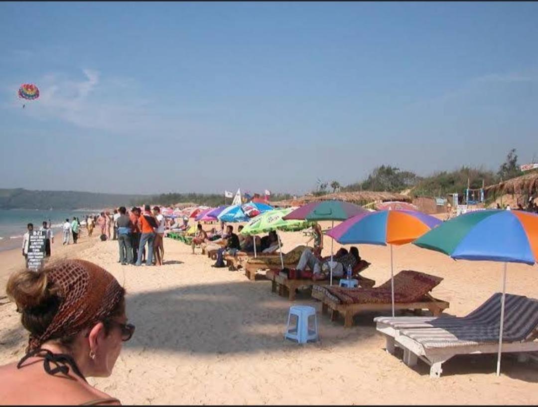 Red Rock Arambol Beach Buitenkant foto